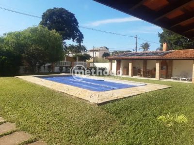 Chácara, 3 quartos, 1210 m² - Foto 4
