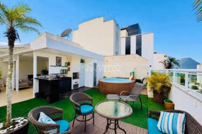 Cobertura, 3 quartos, 205 m² - Foto 4
