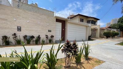 Casa, 4 quartos, 401 m² - Foto 1