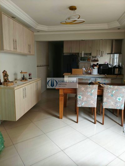 Casa, 3 quartos, 250 m² - Foto 2