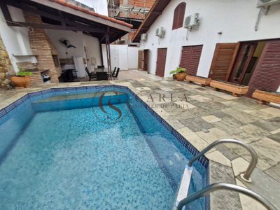 Casa, 4 quartos, 180 m² - Foto 1