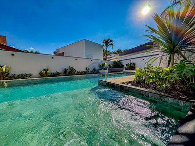 Casa, 5 quartos, 400 m² - Foto 1