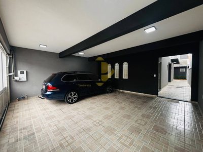 Casa, 3 quartos, 235 m² - Foto 1