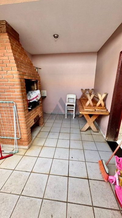 Casa, 3 quartos, 214 m² - Foto 4