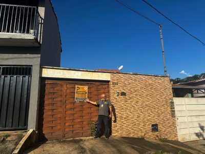 Casa, 2 quartos, 240 m² - Foto 1