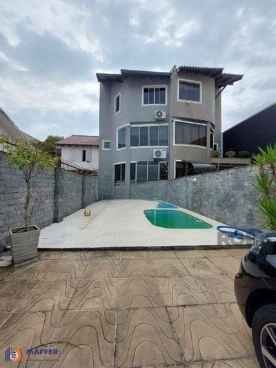 Casa, 3 quartos, 234 m² - Foto 3