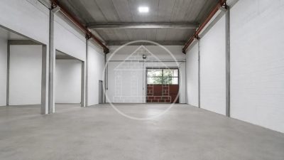 Depósito-Galpão, 1900 m² - Foto 1