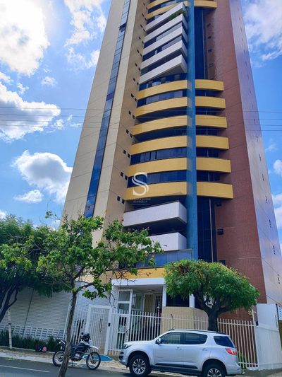 Apartamento, 3 quartos, 219 m² - Foto 1
