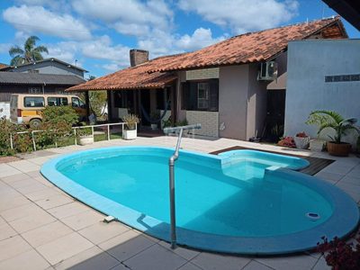 Casa, 3 quartos, 141 m² - Foto 1
