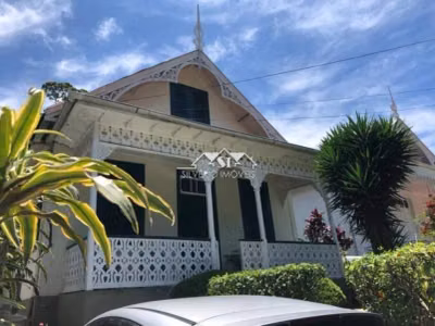 Casa, 4 quartos, 168 m² - Foto 1