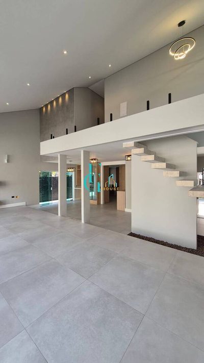 Casa, 3 quartos, 28200 m² - Foto 2