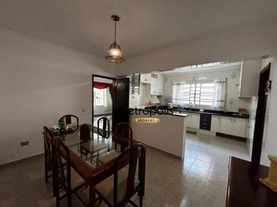 Casa, 3 quartos, 225 m² - Foto 1