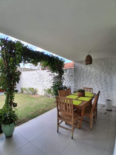 Casa, 4 quartos, 270 m² - Foto 2