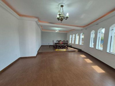 Sobrado, 3 quartos, 319 m² - Foto 1