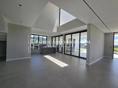 Casa, 4 quartos, 328 m² - Foto 3
