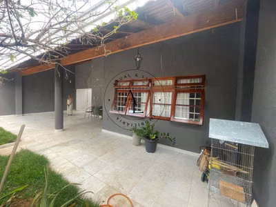 Casa, 4 quartos, 225 m² - Foto 1