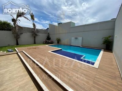 Casa, 2 quartos, 315 m² - Foto 1