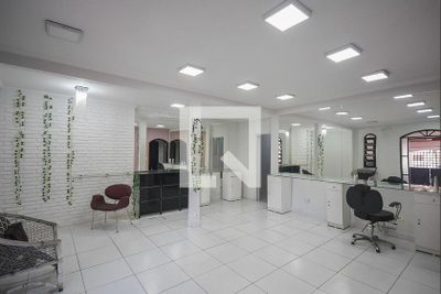 Casa, 4 quartos, 229 m² - Foto 1