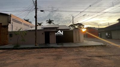 Casa, 3 quartos, 190 m² - Foto 1