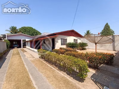 Casa, 6 quartos, 142 m² - Foto 1
