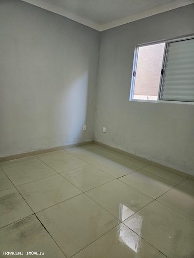Casa, 2 quartos, 90 m² - Foto 2