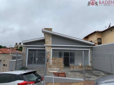 Casa, 4 quartos, 250 m² - Foto 1