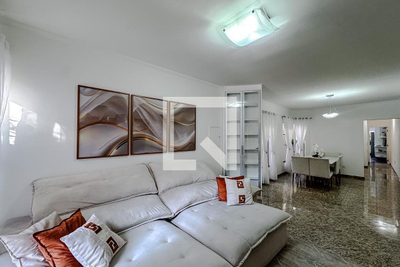 Casa, 4 quartos, 258 m² - Foto 3