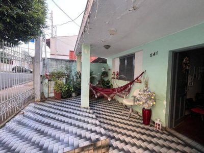 Casa, 3 quartos, 239 m² - Foto 1