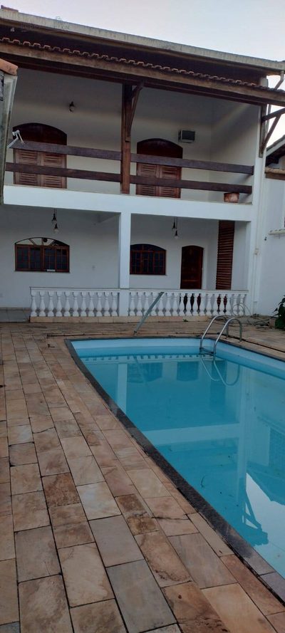 Sobrado, 3 quartos, 301 m² - Foto 1