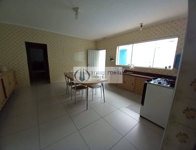 Casa, 3 quartos, 245 m² - Foto 3