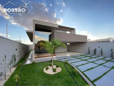 Casa, 1 quarto, 195 m² - Foto 2