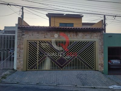Sobrado, 4 quartos, 203 m² - Foto 1