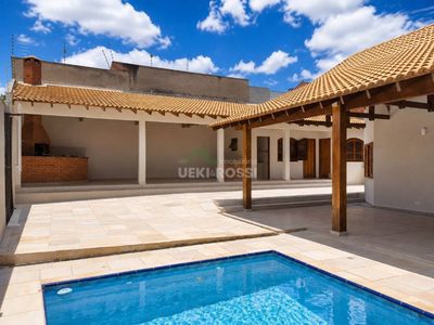 Casa, 5 quartos, 220 m² - Foto 3