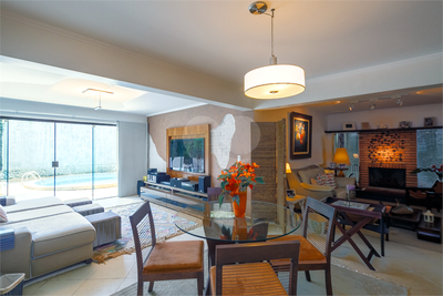 Casa, 3 quartos, 250 m² - Foto 4