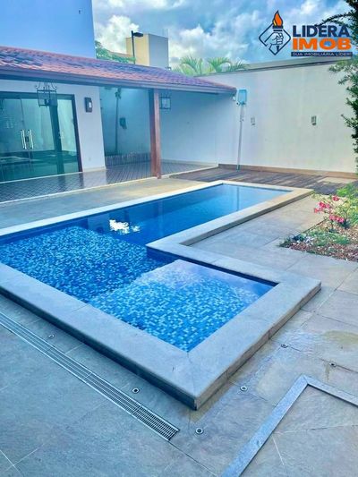 Casa, 4 quartos, 600 m² - Foto 1