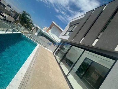 Sobrado, 5 quartos, 373 m² - Foto 1