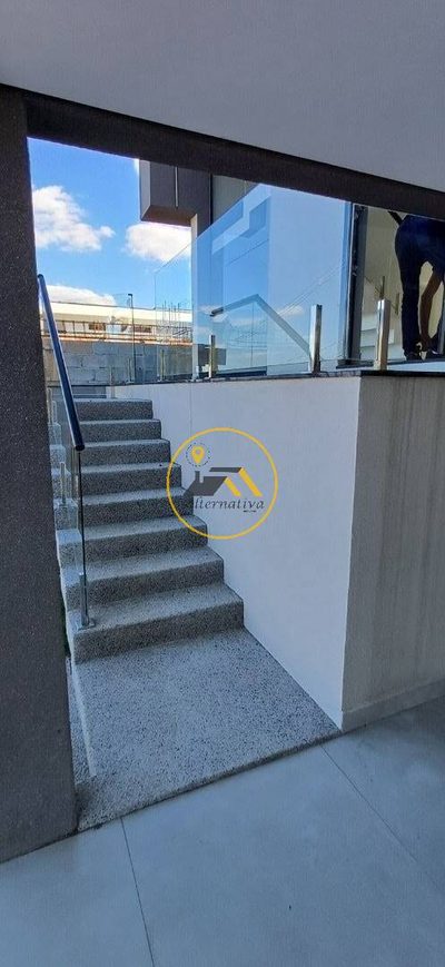 Casa, 3 quartos, 236 m² - Foto 4