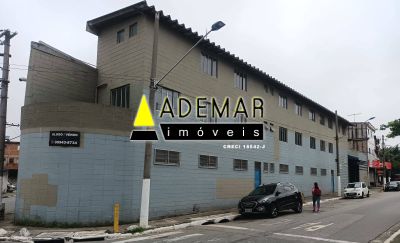 Sala-Conjunto, 1800 m² - Foto 1