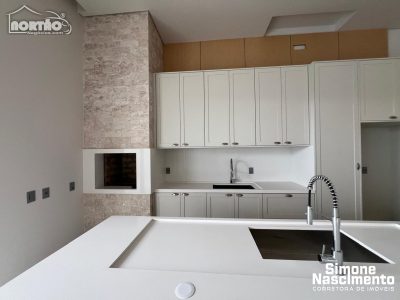Casa, 1 quarto, 226 m² - Foto 1
