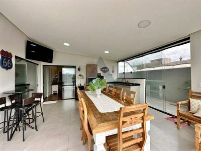 Casa, 3 quartos, 225 m² - Foto 3