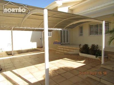 Casa, 3 quartos, 266 m² - Foto 3