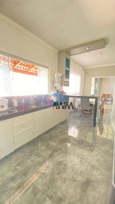 Casa, 3 quartos, 258 m² - Foto 5