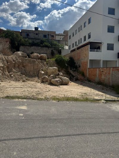 Terreno, 360 m² - Foto 1