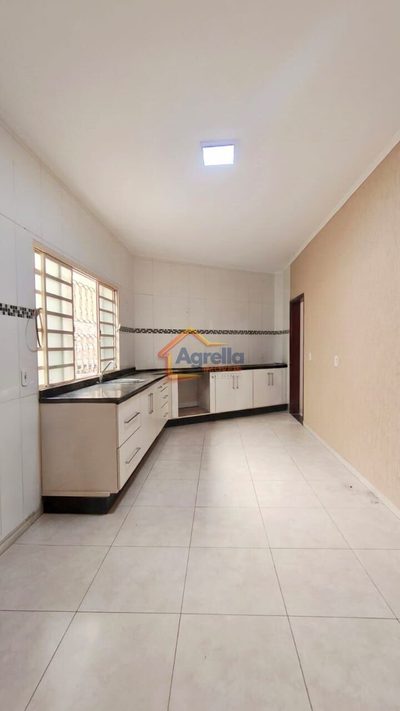 Casa, 3 quartos, 156 m² - Foto 2