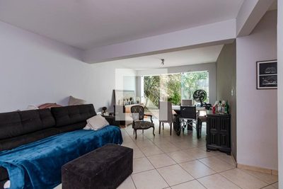 Casa, 4 quartos, 225 m² - Foto 1