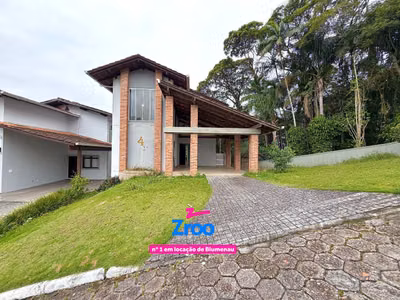 Casa, 3 quartos, 136 m² - Foto 1