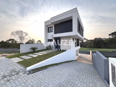 Sobrado, 3 quartos, 292 m² - Foto 1