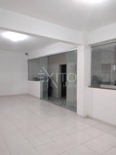Casa, 3 quartos, 250 m² - Foto 4