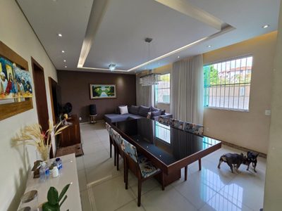 Casa, 4 quartos, 320 m² - Foto 2