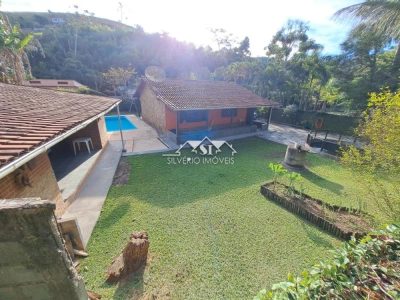 Casa, 2 quartos, 180 m² - Foto 1